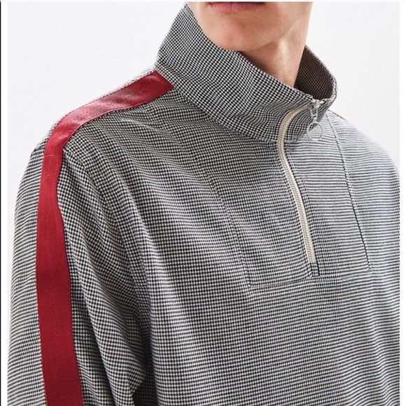 Urban Outfitters | Houndstooth Mock-neck Popover - Picture 2 of 10